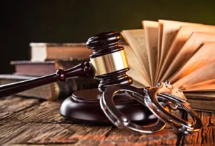 Komisi Yudisial Periksa Majelis Hakim Kasus Tom Lembong