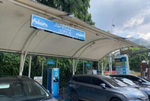 Perkuat Ekosistem Kendaraan Listrik, PLN Resmikan Dua SPKLU