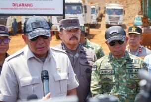 Menhan Sjafrie dan Panglima TNI Tinjau Penertiban Tambang Ilegal di Morowali